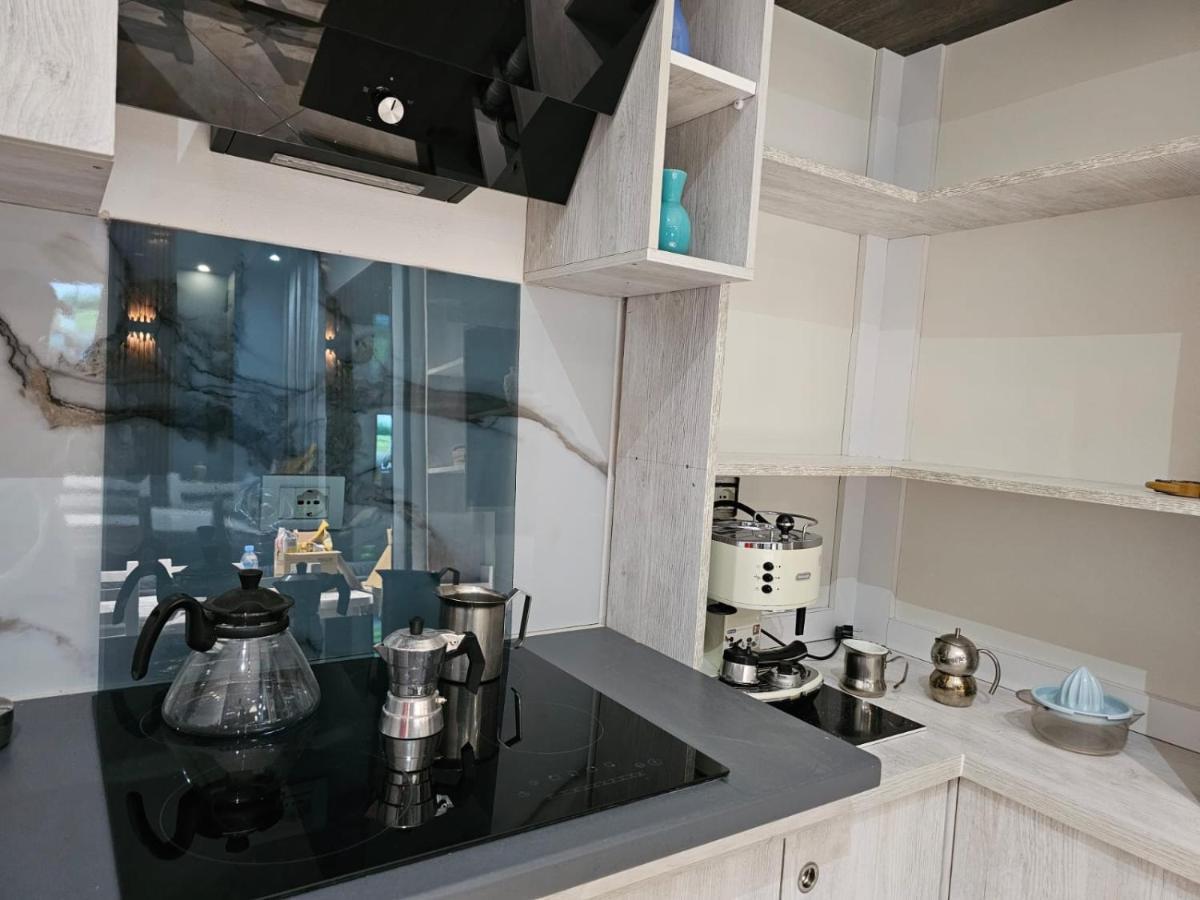 Vela Apartment Durres Bagian luar foto